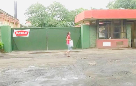 मुंबई में पारले ग्रुप के कई जगहों पर आयकर विभाग की छापेमारी